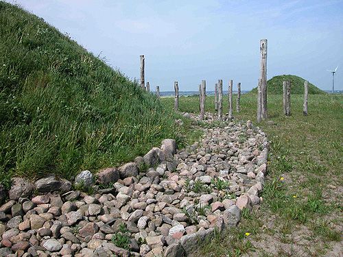 Reconstructed stone paving
around a Bronze Age mound near Borum Eshj