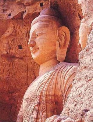 Statue i Luoyang med hj nseryg
