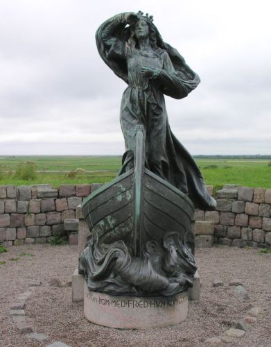 Statue af Dronning Dagmar