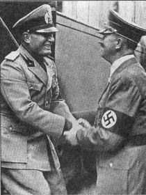 Hitler og Mussolinin  mødes ved Brenner