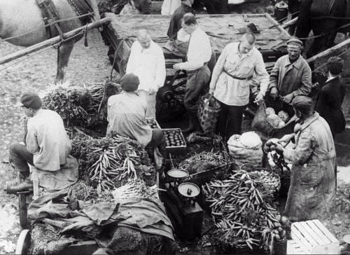 Market in Moscow 1925